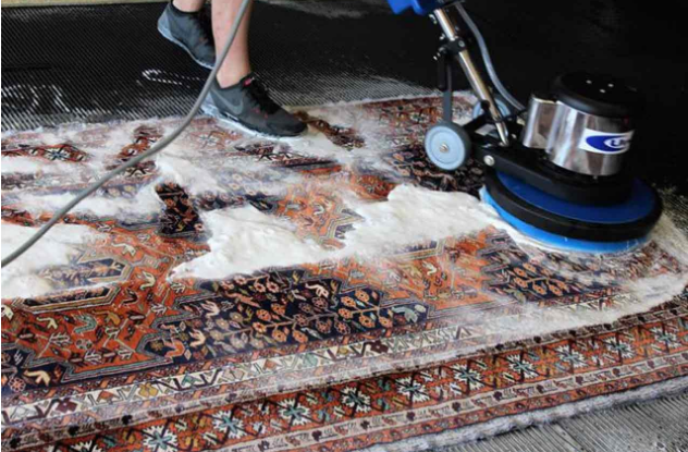 چرا شستشوی فرش دستباف در قالیشویی راهآهن بهتر است؟